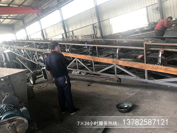 移动皮带机选择什么样的张紧装置好用！